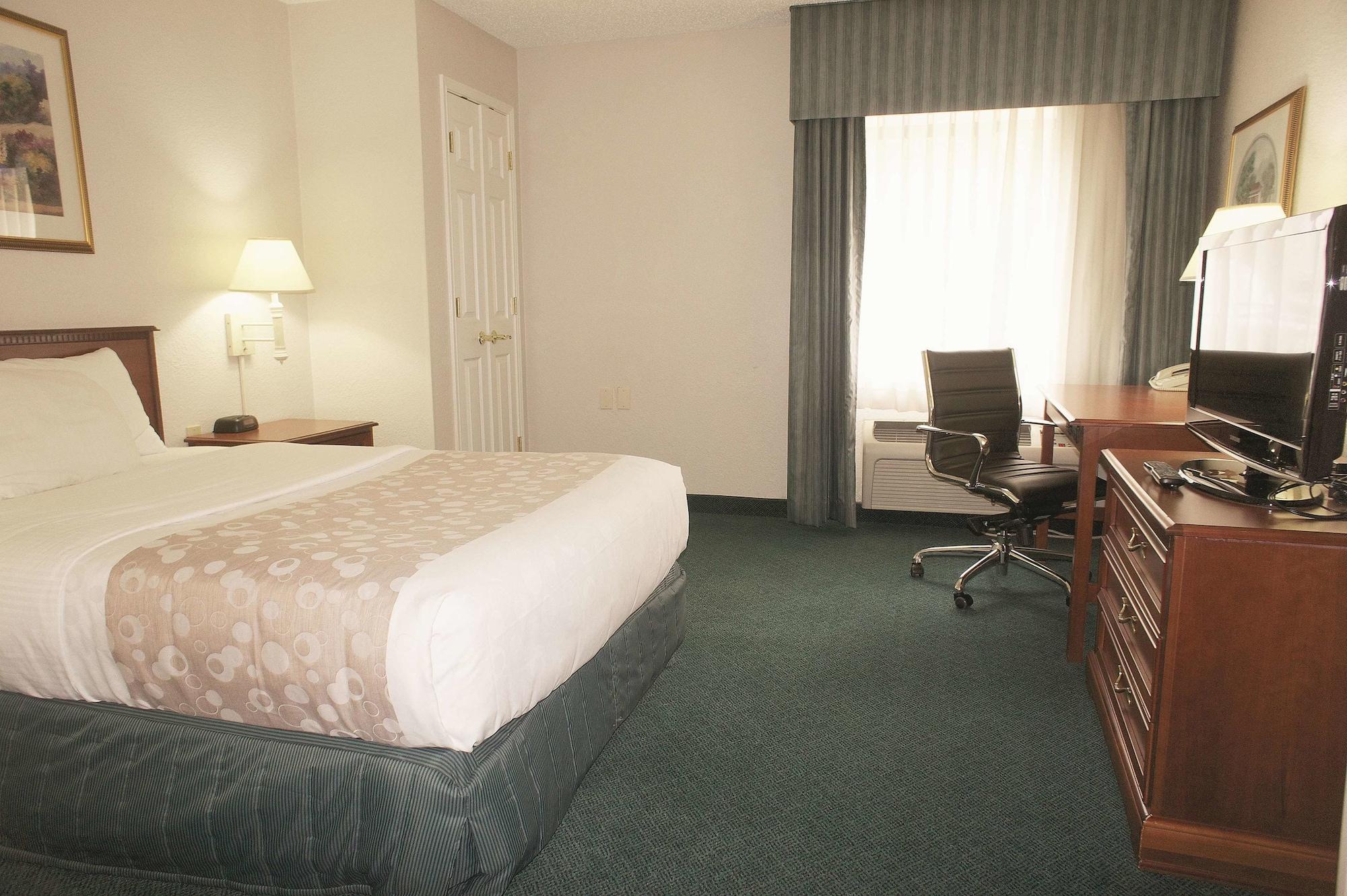 La Quinta Inn By Wyndham Detroit קאנטון מראה חיצוני תמונה